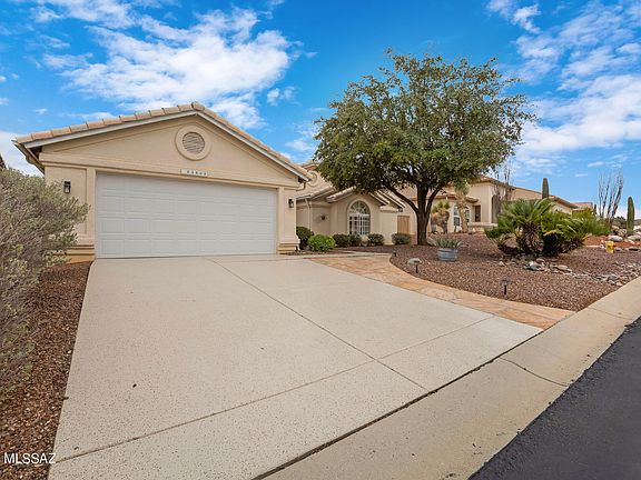 4th image of 63869 E Greenbelt Ln