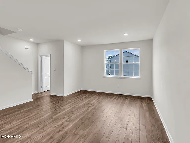 22 Forest Park Dr — Photo 13