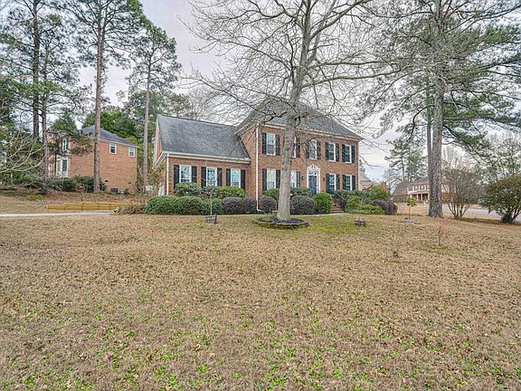 3rd image of 780 Springbrook Circle