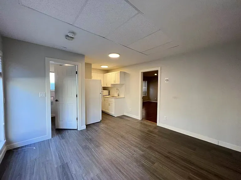 6011 Livingstone Pl — Photo 5
