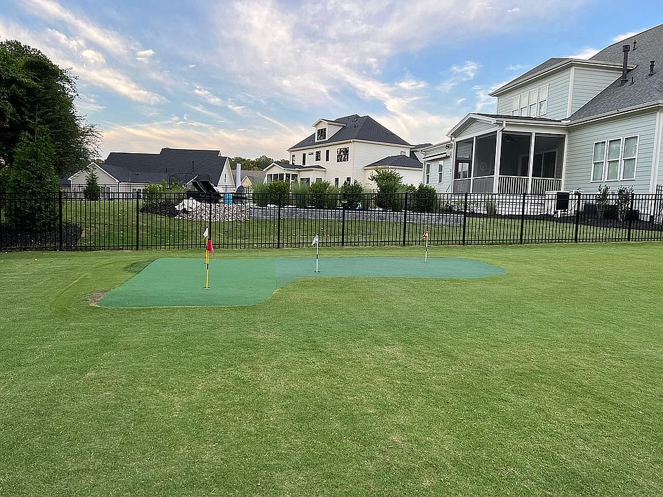 2nd image of 1120 Reservoir View Ln