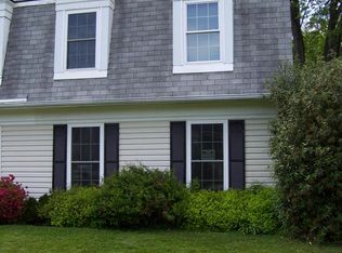 231 Perrywinkle Ln, Gaithersburg, MD 20878