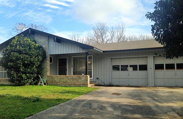 1st image of 603 Arrow Ln