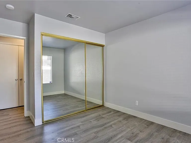 613 Lytle St — Photo 13