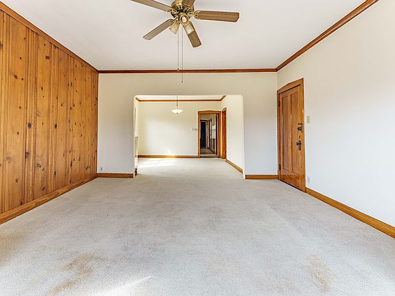 3rd image of 3614 N Troy St