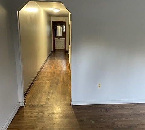3rd image of 2307 Maryville Pike