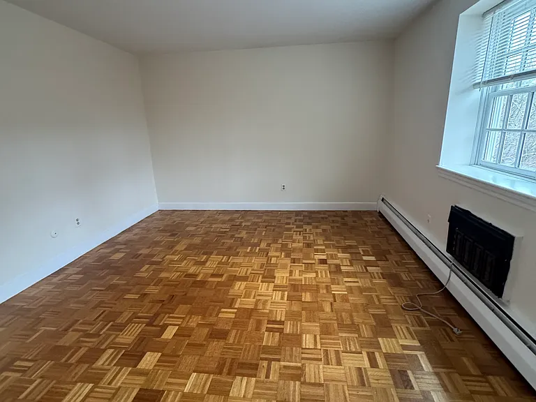 42 Worthen Rd — Photo 11