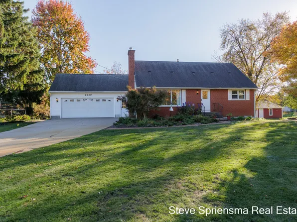 1520 Winifred St, Jenison, MI 49428