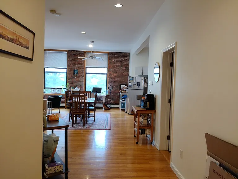 Harvey St — Photo 12