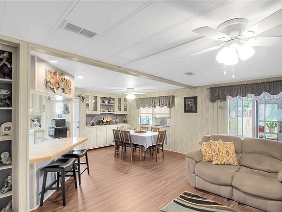 5th image of 968 Sherbrooke Cres