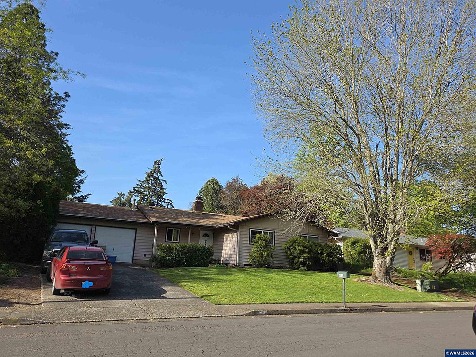 1st image of 691 NW Maxine Ave