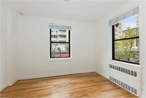 Sold by Real Direct | media 3