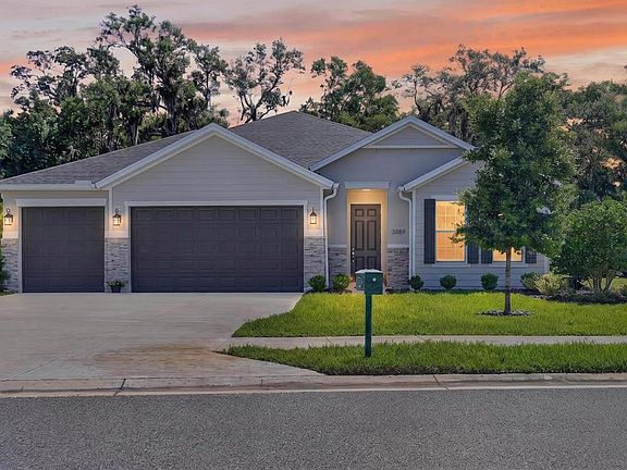 3rd image of 3089 Adrian Dr