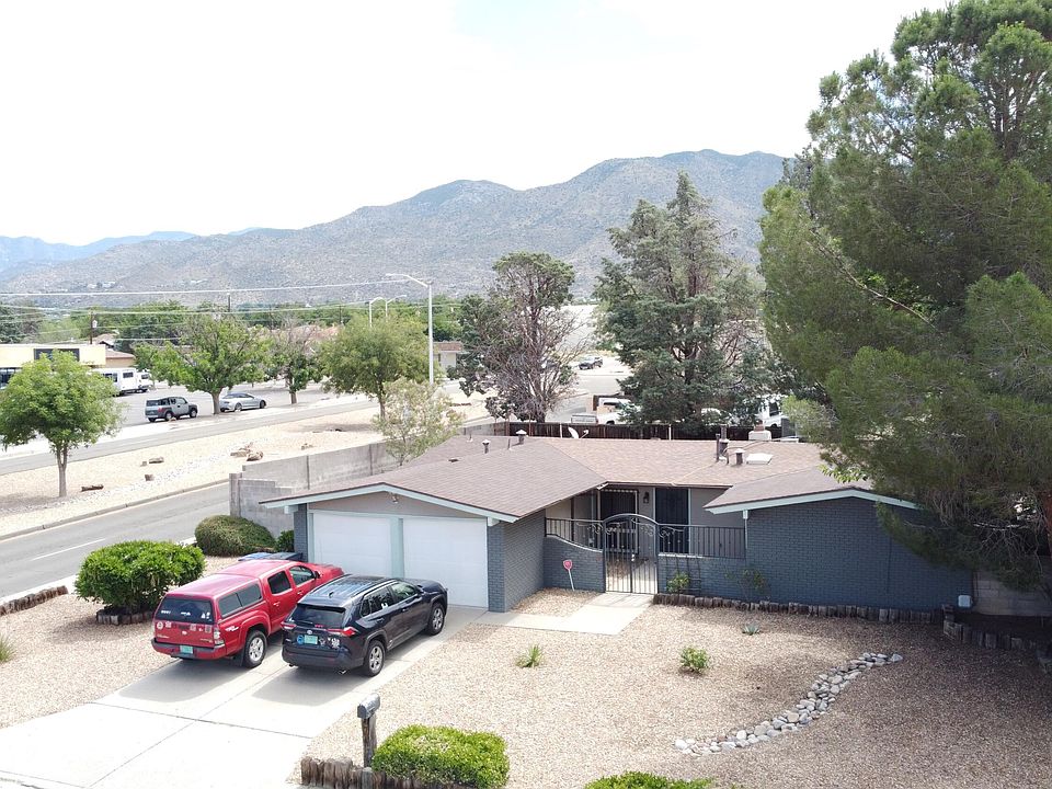 1st image of 2316 Algodones St NE