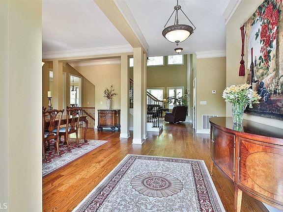 3rd image of 345 Highgrove Dr