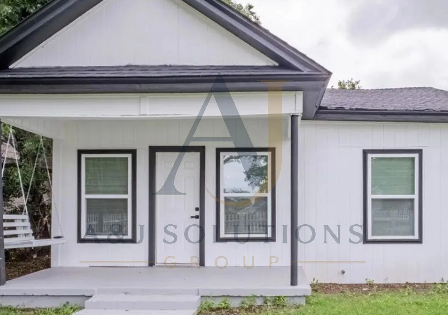 3 bed, 1400 sqft, $1,300 — Photo 3