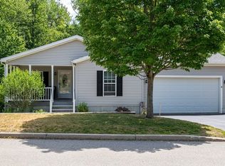 4 Leslie Ct, Rockland, MA 02370