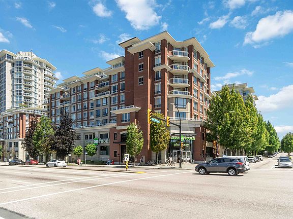 2nd image of 4078 Knight St #424