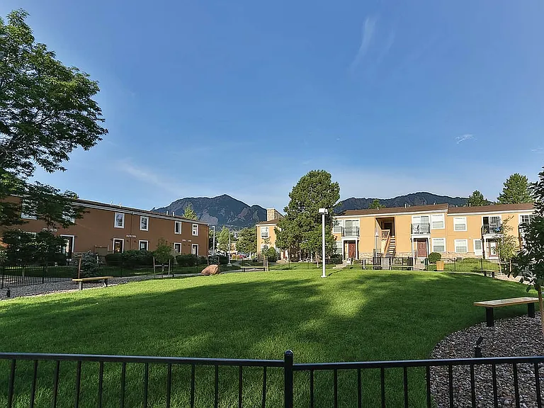 Pet Friendly Living in Boulder