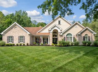 17781 Hornbean Dr, Chesterfield, MO 63005