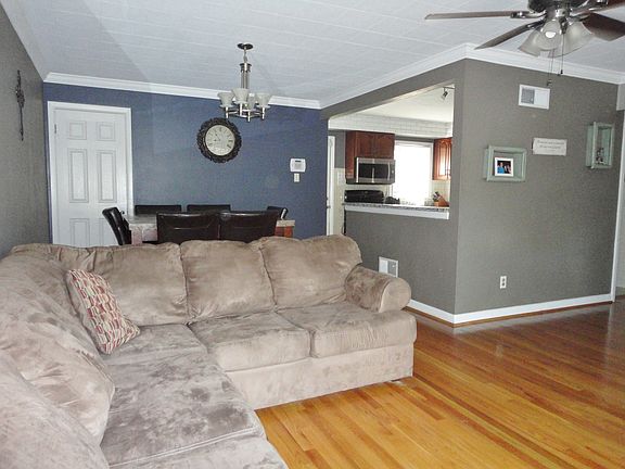 4th image of 845 Saint Brendan Ln