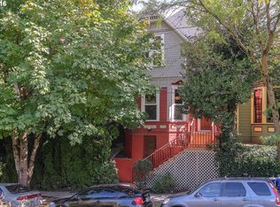 3206 SW Kelly Ave, Portland, OR 97239