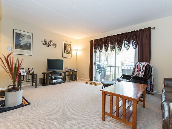 2nd image of 17510 Cedar Ln #103