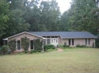 805 Whitaker Rd, Lagrange, GA 30240