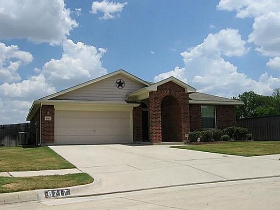 2nd image of 8717 Autumn Creek Trl