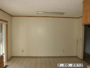 4th image of 463 N James Ave