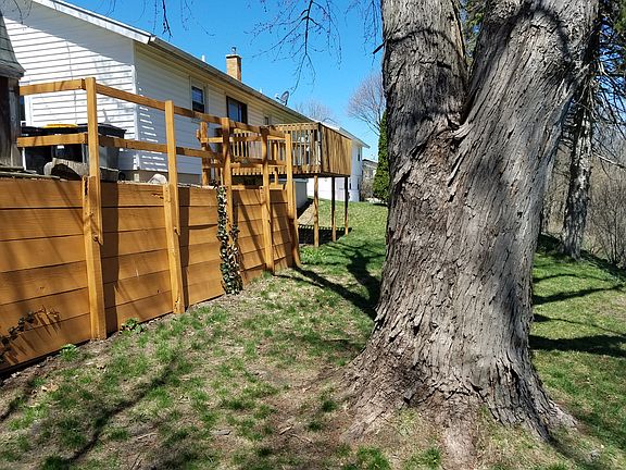 4th image of 1466 Royal Oak St SW