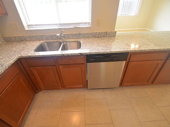 5th image of 10216 Oakhaven Dr