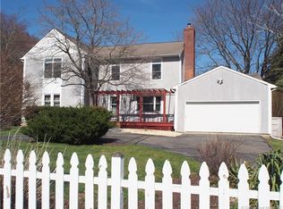 22 Sally Ann Dr, Trumbull, CT 06611