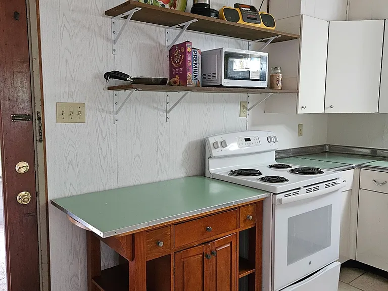 Kimwood Dr — Photo 5