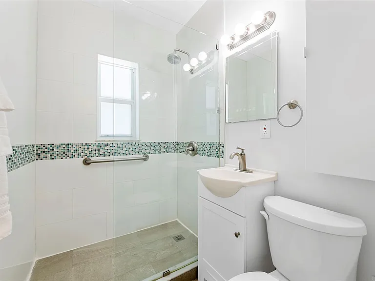 3015 Seville St #6 — Photo 20