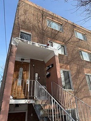 1st image of 85 Munroe St
