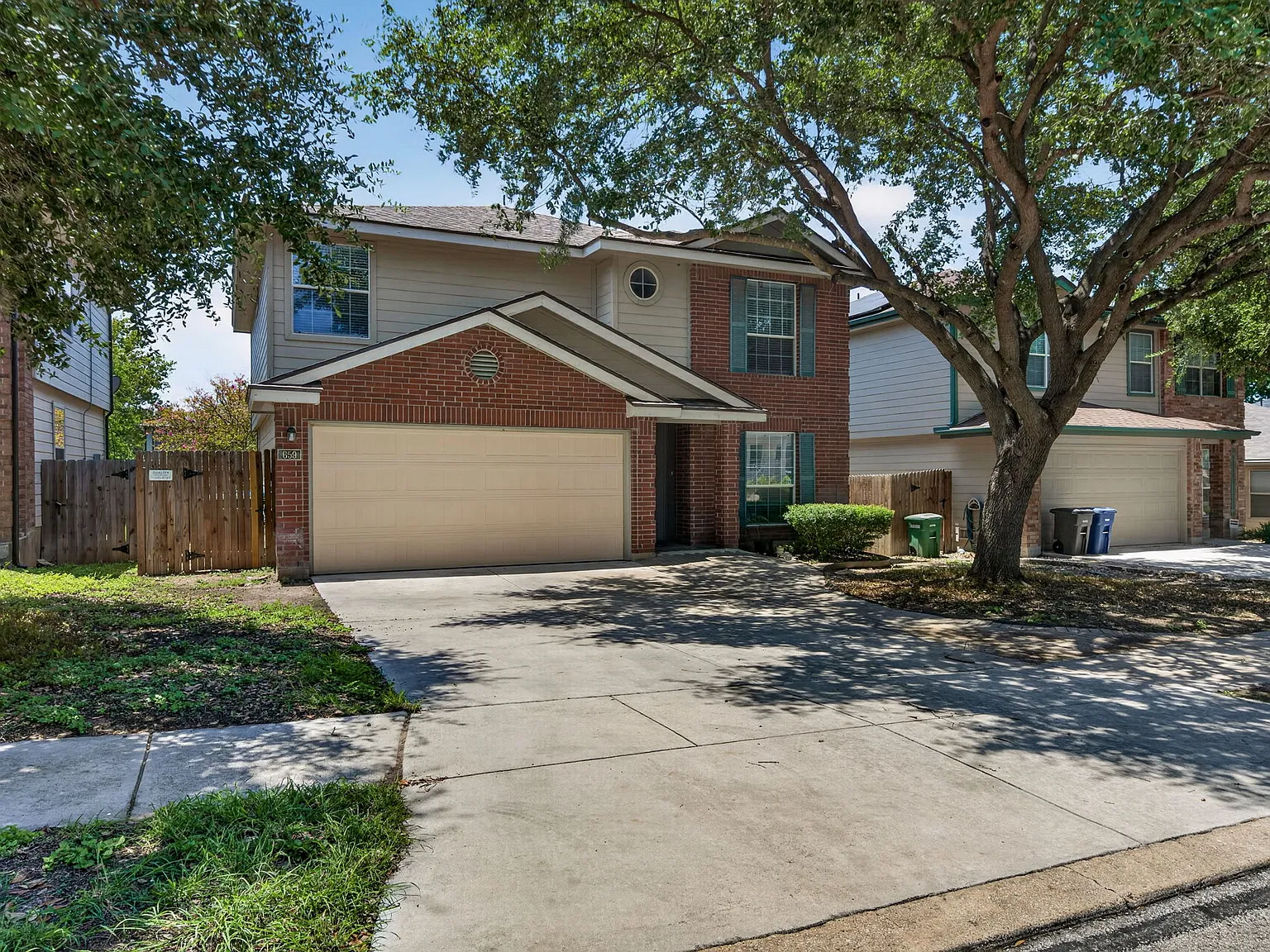3 bed, 2.5 bath, 2231 sqft, $1,750 — Photo 3