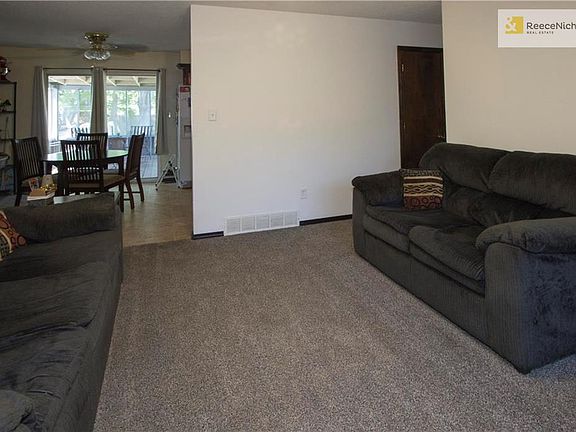 5th image of 19224 E 5th Terrace Ct N