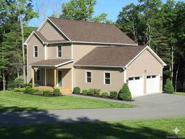 1025 Pine Kill Road, Wurtsboro, NY 12790