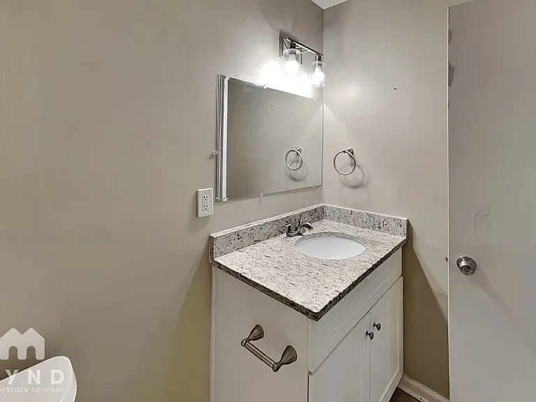 3295 Redona Dr — Photo 15