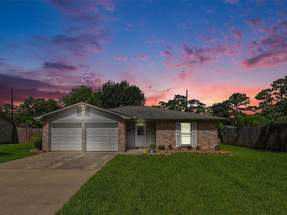 1st image of 7319 Palmetto Ln