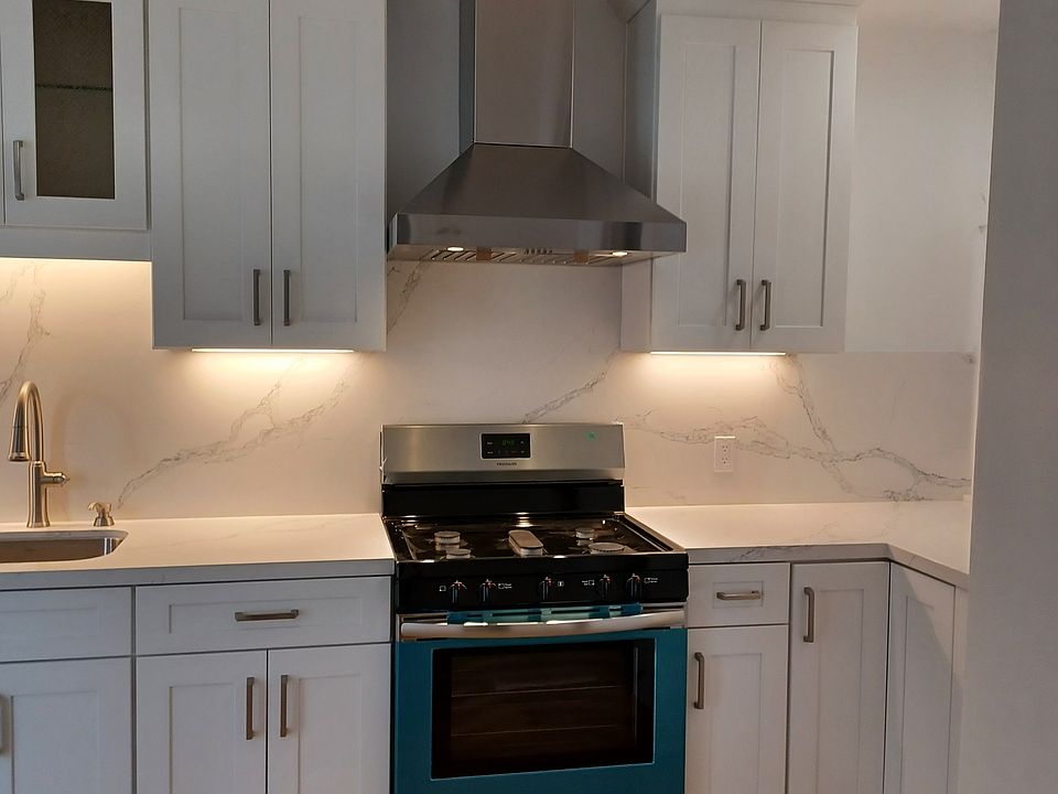 Newly remodeled kitchen with new high end appliances, with gas stove.