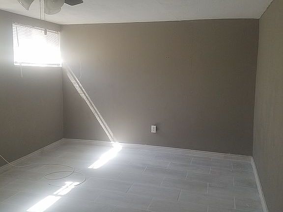 5th image of 311 Mary Jeanne Ln