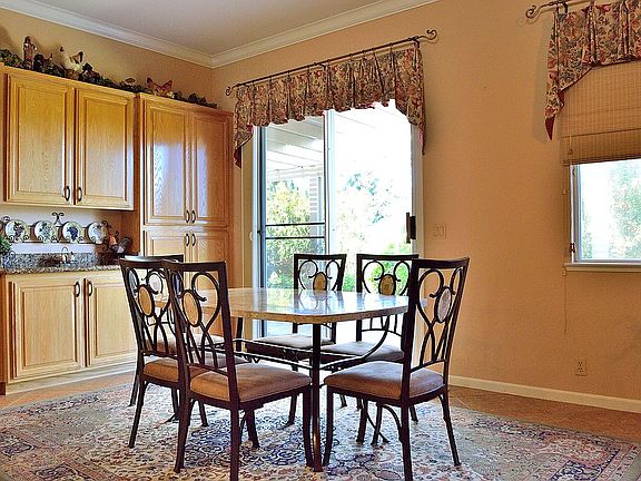 5th image of 5612 Benhenry Ct