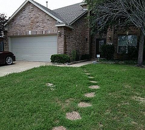 2nd image of 805 Essex Dr