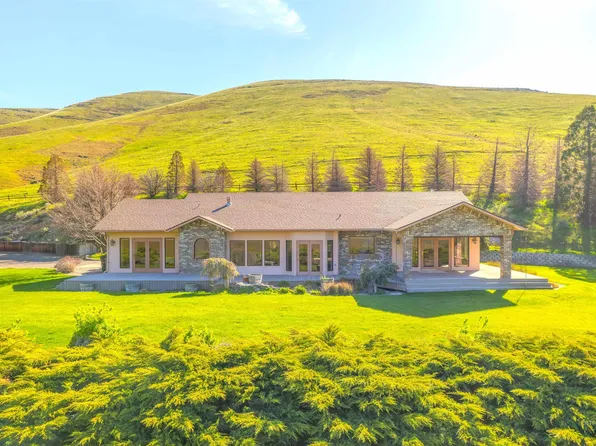 186 Clayton Rd, Clarkston, WA 99403
