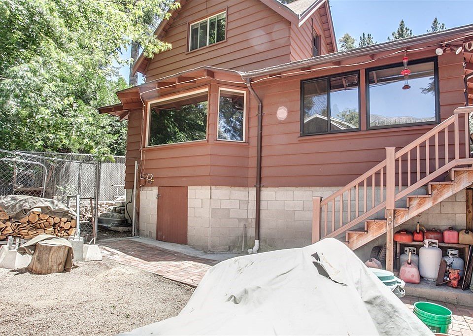 1st image of 9519 Redwood Dr