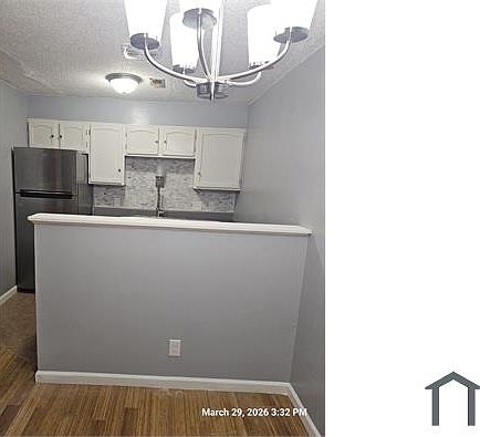 2nd image of 1520A Salisbury St #A