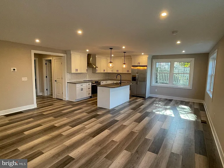 505 S Orange St #1 — Photo 8