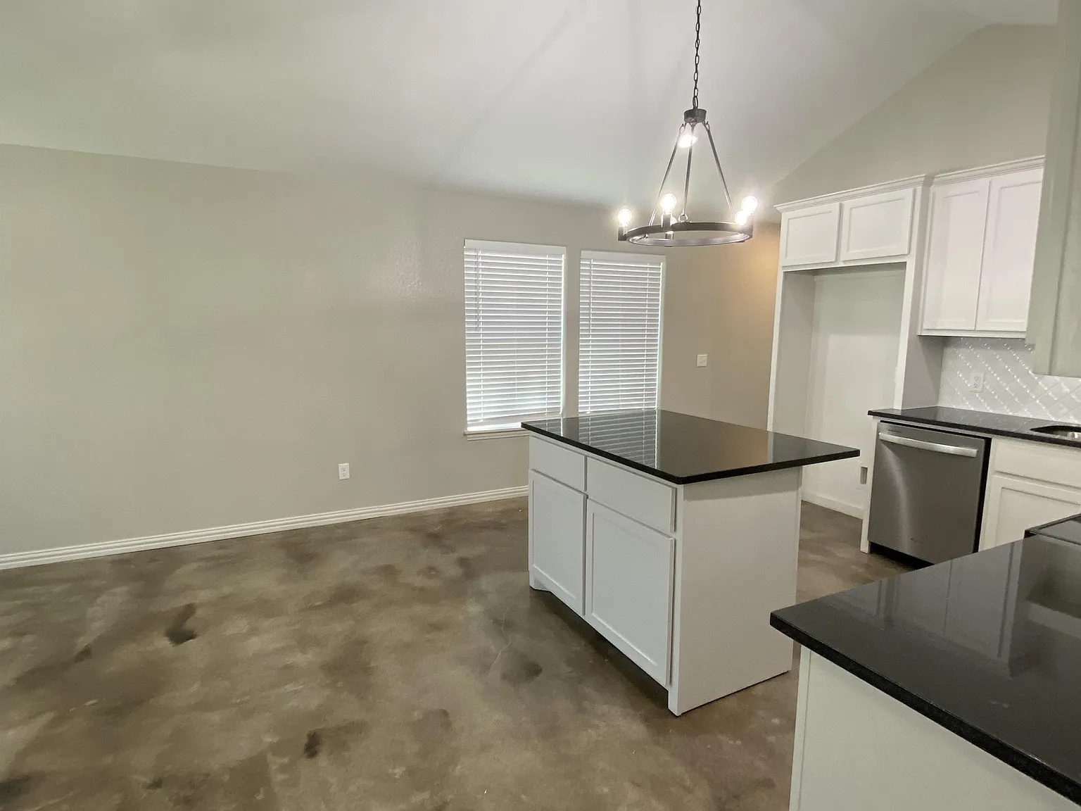 1017 South Scullin Avenue, Denison 75020 - 1 — Photo 3
